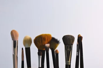 How to clean your makeup brushes